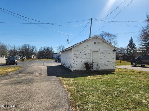 Tiny photo for 231 W Chestnut Street, Wauseon, OH 43567 (MLS # 10005044)