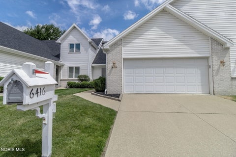 Tiny photo for 6416 Madison Cove Court #18, Sylvania, OH 43560 (MLS # 10009090)
