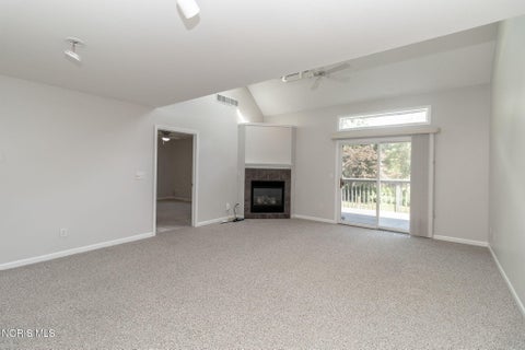 Tiny photo for 6416 Madison Cove Court #18, Sylvania, OH 43560 (MLS # 10009090)