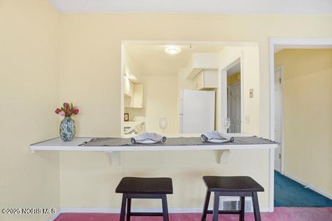 Tiny photo for 2317 Rockspring Road # 104, Toledo, OH 43614 (MLS # 10001624)