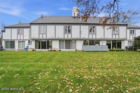 Tiny photo for 2317 Rockspring Road # 104, Toledo, OH 43614 (MLS # 10001624)