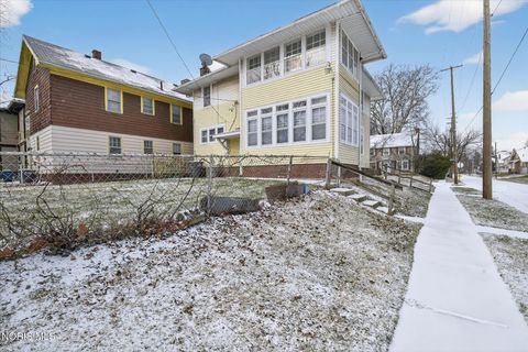 Tiny photo for 2048 Joffre Avenue, Toledo, OH 43607 (MLS # 10005246)