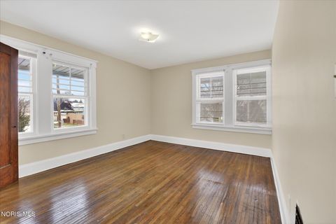 Tiny photo for 2048 Joffre Avenue, Toledo, OH 43607 (MLS # 10005246)