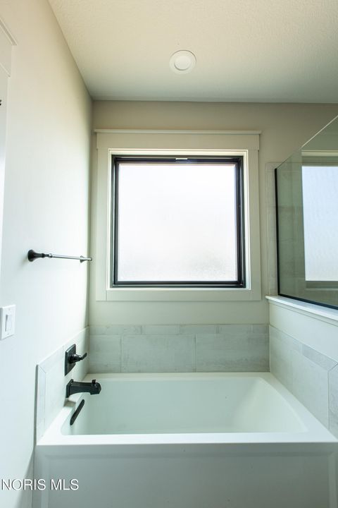 Tiny photo for 9420 Kimball Crk, Sylvania, OH 43560 (MLS # 10005099)