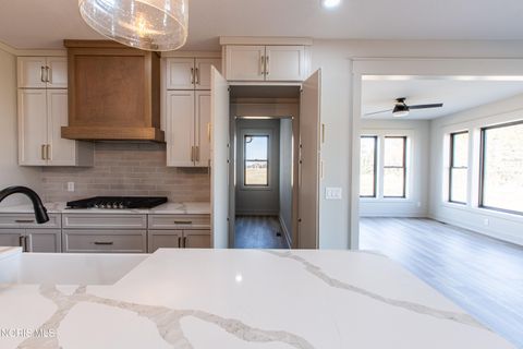 Tiny photo for 9420 Kimball Crk, Sylvania, OH 43560 (MLS # 10005099)