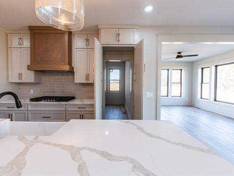 Tiny photo for 9420 Kimball Crk, Sylvania, OH 43560 (MLS # 10005099)