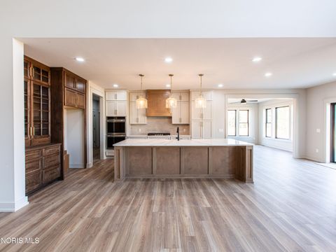 Tiny photo for 9420 Kimball Crk, Sylvania, OH 43560 (MLS # 10005099)