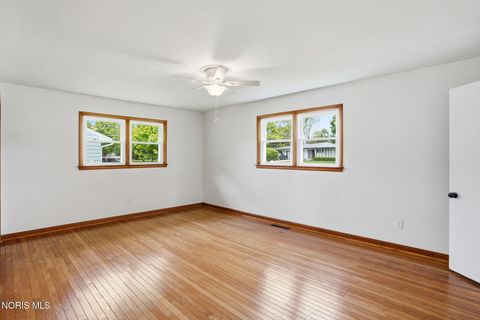 Tiny photo for 1385 Flechtner Road, Fostoria, OH 44830 (MLS # 10007788)