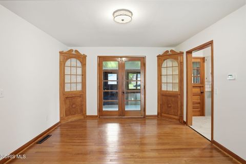 Tiny photo for 1385 Flechtner Road, Fostoria, OH 44830 (MLS # 10007788)
