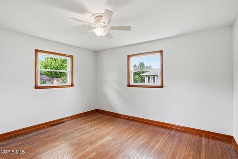 Tiny photo for 1385 Flechtner Road, Fostoria, OH 44830 (MLS # 10007788)
