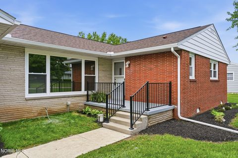 Tiny photo for 1385 Flechtner Road, Fostoria, OH 44830 (MLS # 10007788)