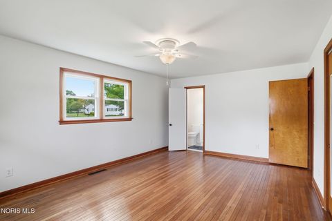 Tiny photo for 1385 Flechtner Road, Fostoria, OH 44830 (MLS # 10007788)