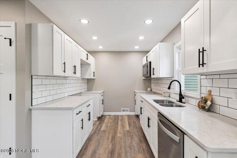 Tiny photo for 3239 N Main Street, Findlay, OH 45840 (MLS # 10003003)