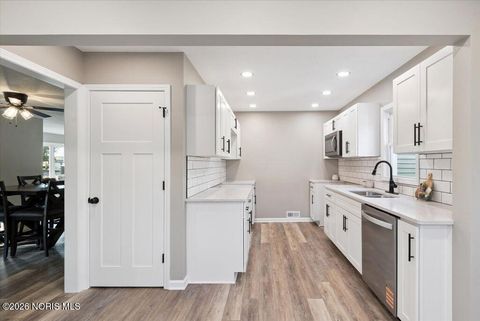 Tiny photo for 3239 N Main Street, Findlay, OH 45840 (MLS # 10003003)