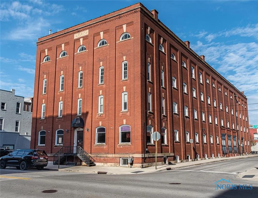 Findlay, Ohio 45840, United States, ,Residential,Active,60201