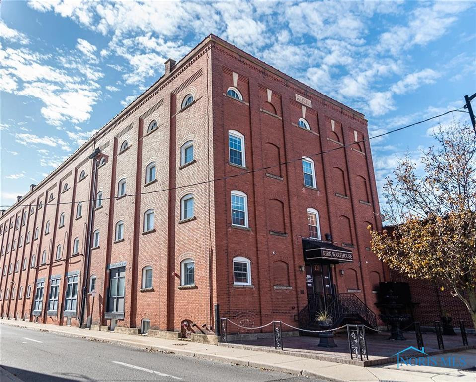 Findlay, Ohio 45840, United States, ,Residential,Active,60201