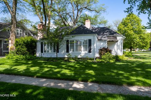 Tiny photo for 528 Elm Street, Perrysburg, OH 43551 (MLS # 10007383)