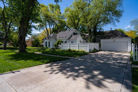 Tiny photo for 528 Elm Street, Perrysburg, OH 43551 (MLS # 10007383)