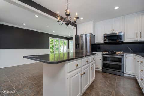 Tiny photo for 528 Elm Street, Perrysburg, OH 43551 (MLS # 10007383)