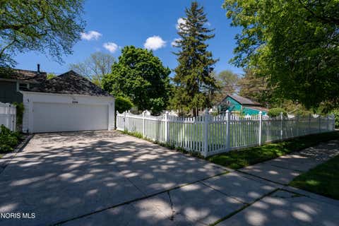Tiny photo for 528 Elm Street, Perrysburg, OH 43551 (MLS # 10007383)