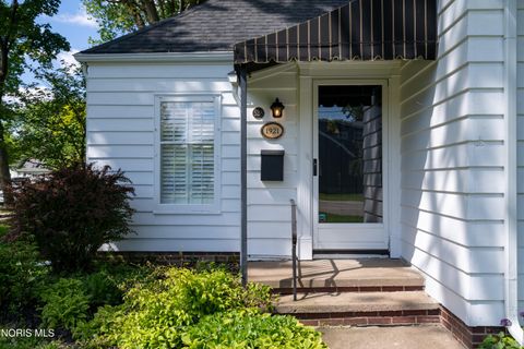Tiny photo for 528 Elm Street, Perrysburg, OH 43551 (MLS # 10007383)