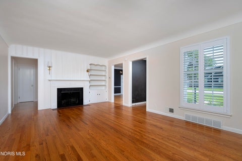 Tiny photo for 528 Elm Street, Perrysburg, OH 43551 (MLS # 10007383)
