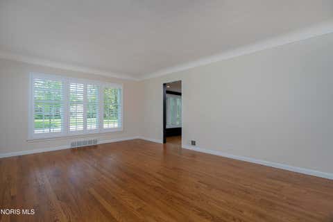 Tiny photo for 528 Elm Street, Perrysburg, OH 43551 (MLS # 10007383)