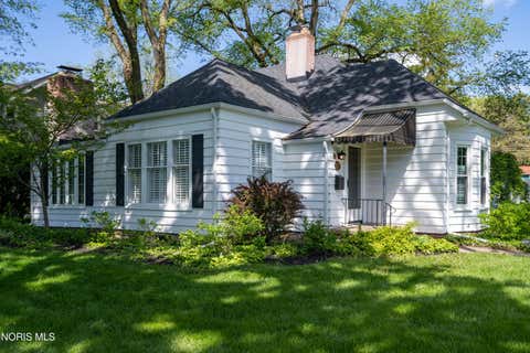 Photo of 528 Elm Street, Perrysburg, OH 43551 (MLS # 10007383)