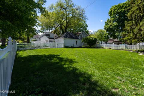Tiny photo for 528 Elm Street, Perrysburg, OH 43551 (MLS # 10007383)