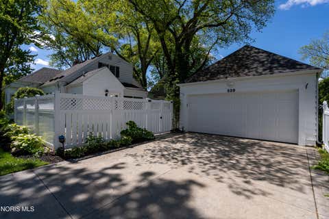Tiny photo for 528 Elm Street, Perrysburg, OH 43551 (MLS # 10007383)