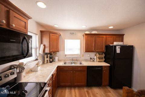 Tiny photo for 1215 S Blanchard Street, Findlay, OH 45840 (MLS # 10005510)