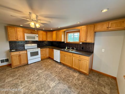 Tiny photo for 22979 State Route 12, Fostoria, OH 44830 (MLS # 10000890)