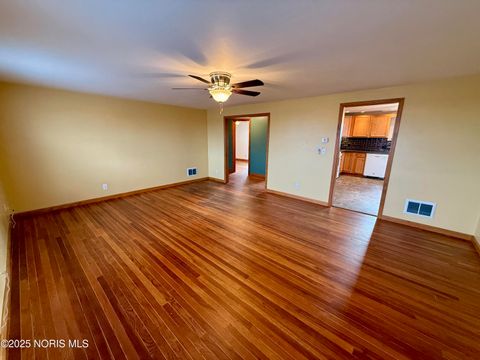 Tiny photo for 22979 State Route 12, Fostoria, OH 44830 (MLS # 10000890)