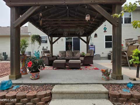 Tiny photo for 1522 County Road B, Swanton, OH 43558 (MLS # 10010699)