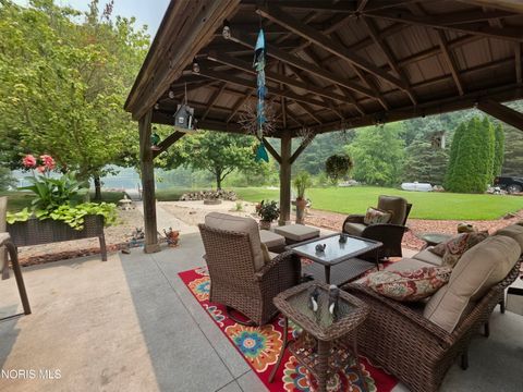 Tiny photo for 1522 County Road B, Swanton, OH 43558 (MLS # 10010699)