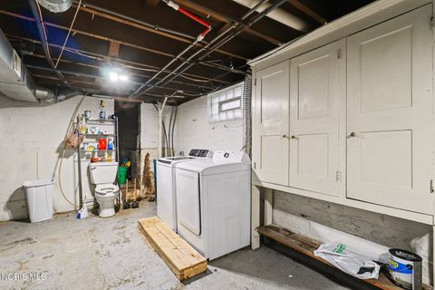 Tiny photo for 4407 N Lockwood Avenue, Toledo, OH 43612 (MLS # 10005628)