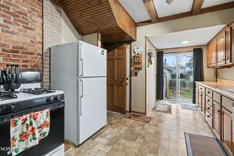 Tiny photo for 4407 N Lockwood Avenue, Toledo, OH 43612 (MLS # 10005628)