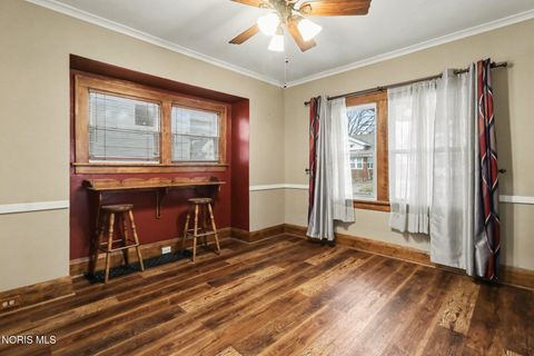 Tiny photo for 4407 N Lockwood Avenue, Toledo, OH 43612 (MLS # 10005628)