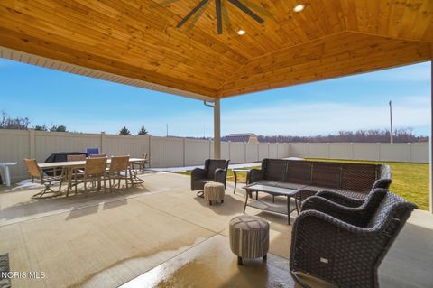 Tiny photo for 10692 Cherokee Drive, Findlay, OH 45840 (MLS # 10004752)