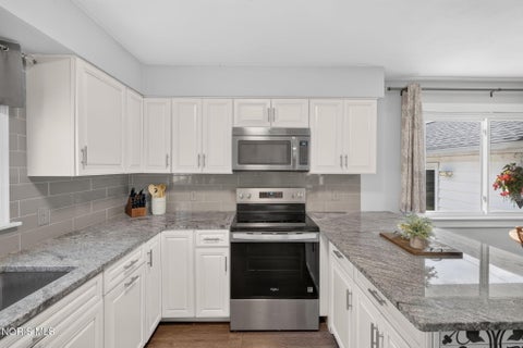 Tiny photo for 115 Bond Street, Pemberville, OH 43450 (MLS # 10010218)