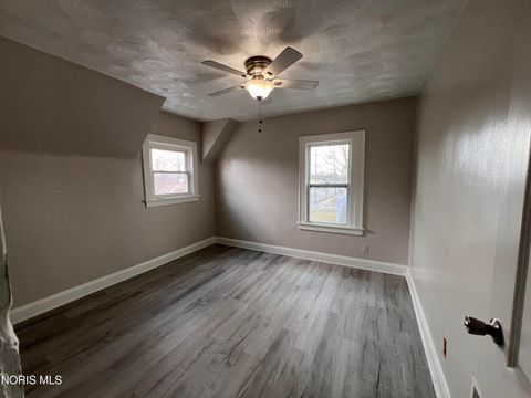 Tiny photo for 1511 Upton Avenue, Toledo, OH 43607 (MLS # 10004813)