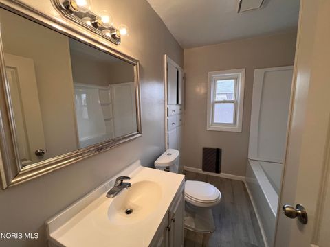 Tiny photo for 1511 Upton Avenue, Toledo, OH 43607 (MLS # 10004813)