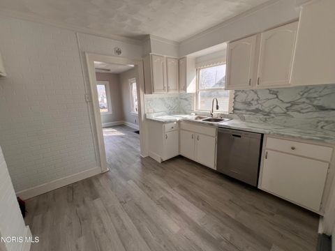 Tiny photo for 1511 Upton Avenue, Toledo, OH 43607 (MLS # 10004813)