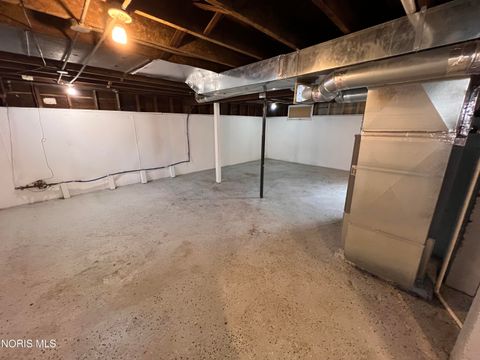 Tiny photo for 1511 Upton Avenue, Toledo, OH 43607 (MLS # 10004813)