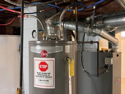 Tiny photo for 1511 Upton Avenue, Toledo, OH 43607 (MLS # 10004813)