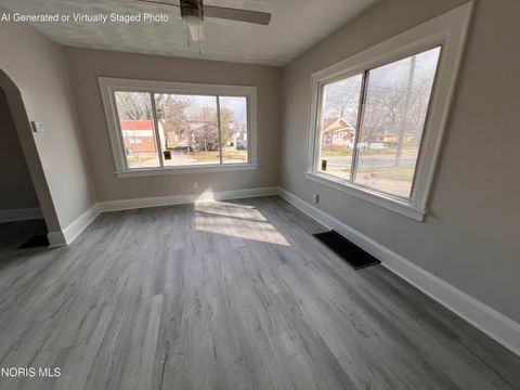 Tiny photo for 1511 Upton Avenue, Toledo, OH 43607 (MLS # 10004813)