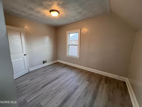 Tiny photo for 1511 Upton Avenue, Toledo, OH 43607 (MLS # 10004813)