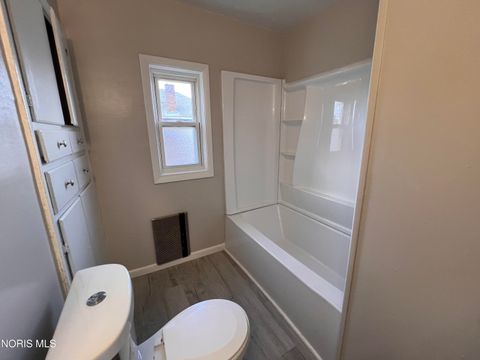 Tiny photo for 1511 Upton Avenue, Toledo, OH 43607 (MLS # 10004813)