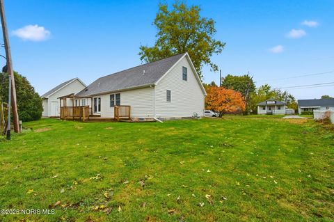 Tiny photo for 5053 Bennett Road, Toledo, OH 43612 (MLS # 10000862)