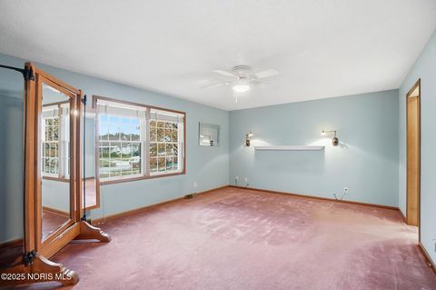 Tiny photo for 5053 Bennett Road, Toledo, OH 43612 (MLS # 10000862)